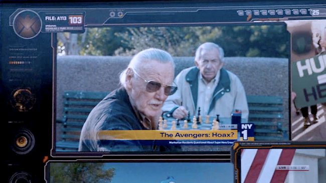 373337-stan-lee-the-avengers